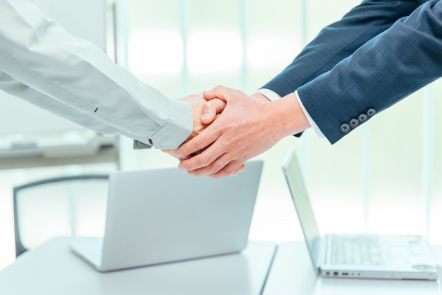 結果にこだわる、採択率80%以上の実力